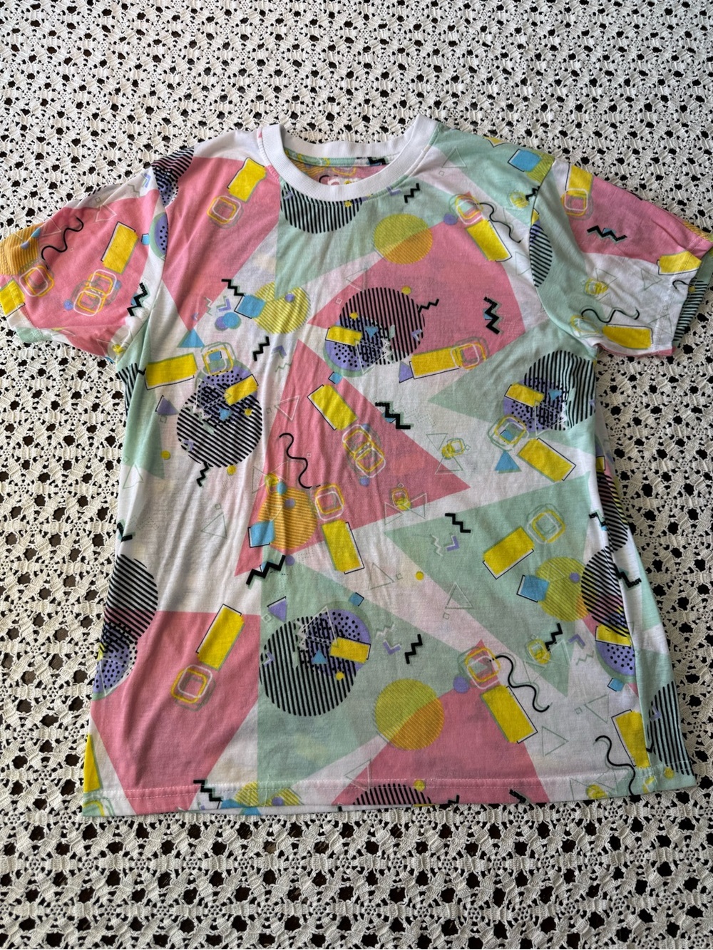 Oh Snap Striped Geometric Print T-shirt Drill Clothing Adult Size Large Retro 90
